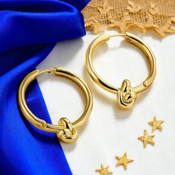 🆕 Chic Knot Accent 18K Gold Hoop Earrings Trendy Stainless Steel Minimalist - Picture 1 of 14